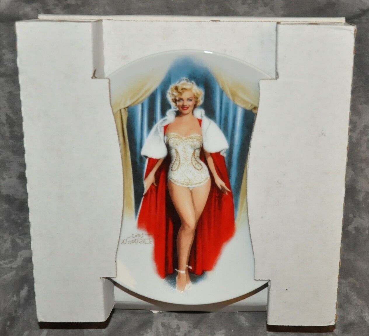 Marilyn Monroe Delphi Collector's Plate "we're Not Married" 8.5" W/box